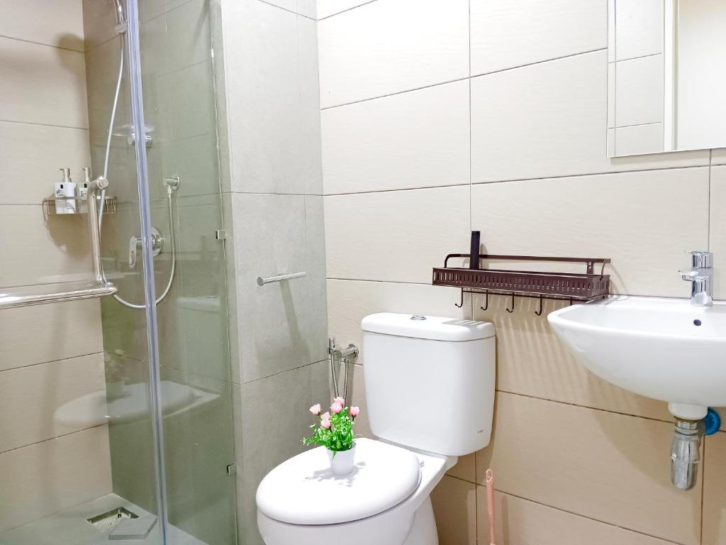 Koupelna v ubytování Medini LUXURY Suite, 3min to Legoland,3BR Netflix