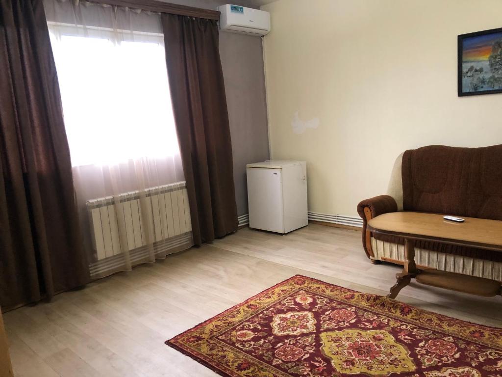 Red House - One-Bedroom Suite