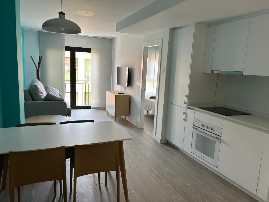ESTUDIO DELUXE BRETÓN, Alicante – Precios actualizados 2023