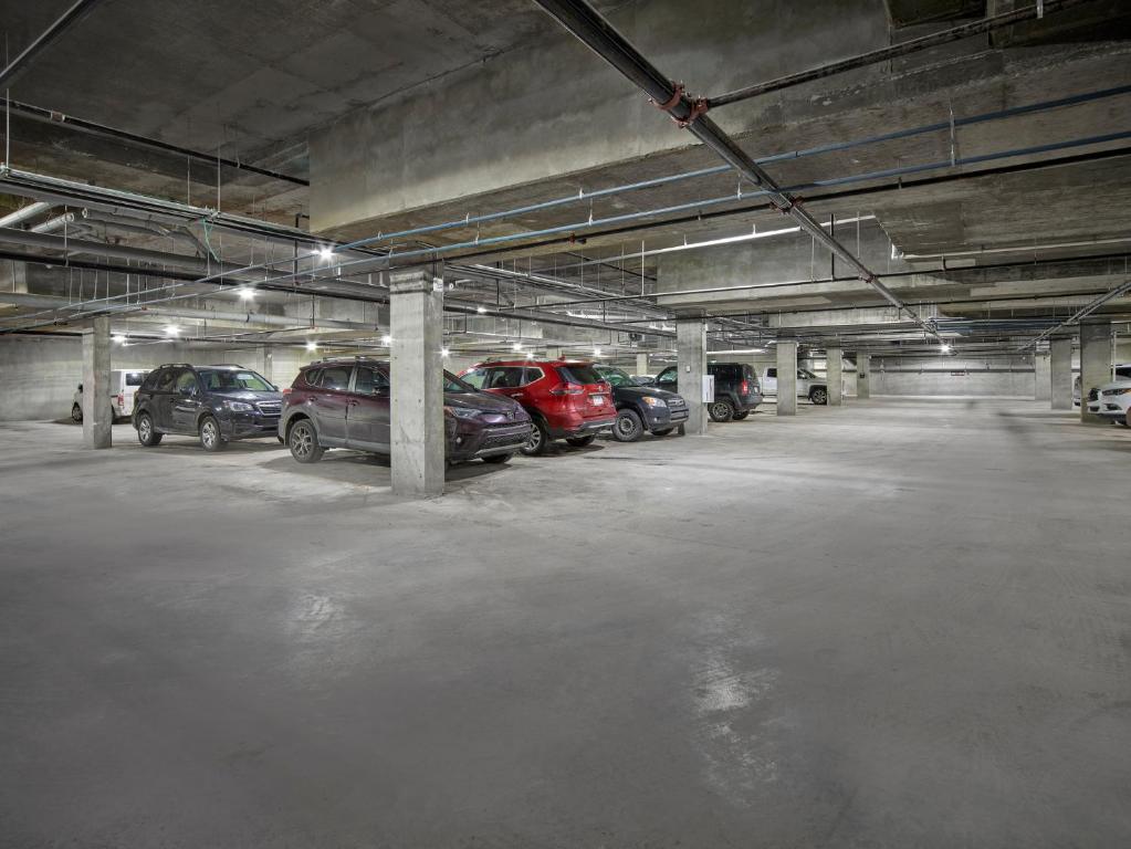 Element Edmonton West - Resim 7