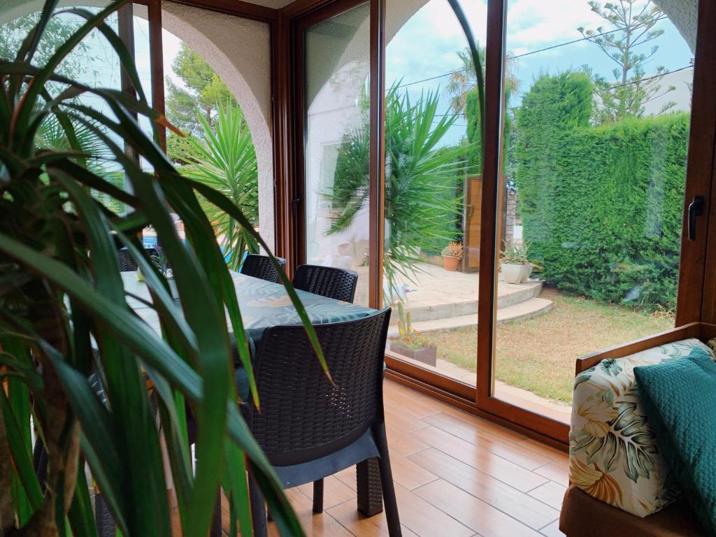 Vonkajšia záhrada v ubytovaní Villa los sauces