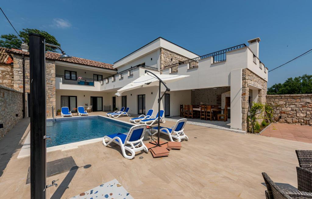 NEW! Luxury Stone Villa Sokol with large pool in Gornje Raštane