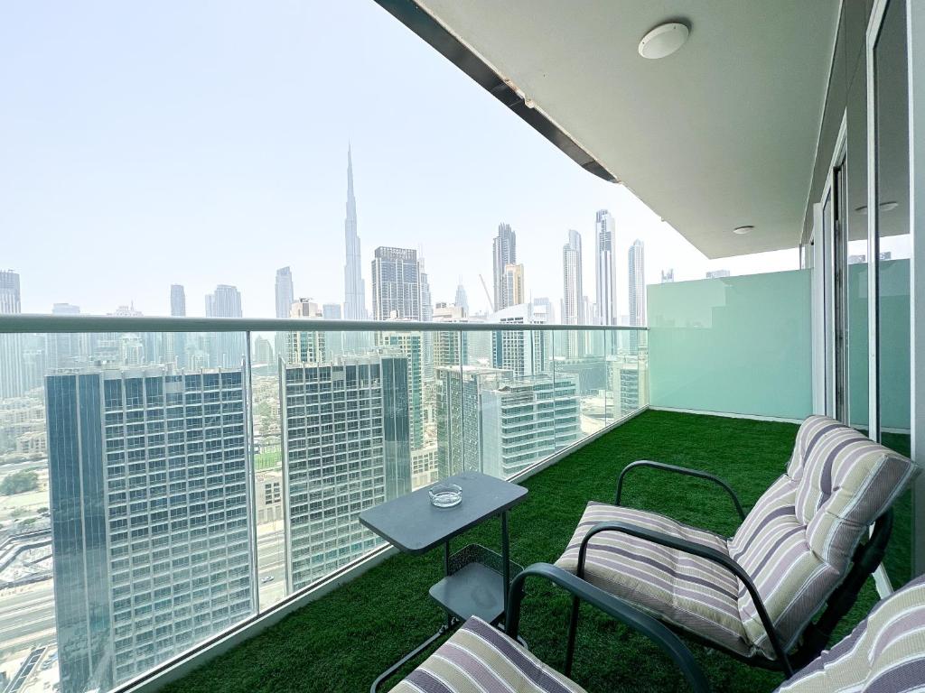 Cozy Burj Khalifa view 1BR- Reva Residence