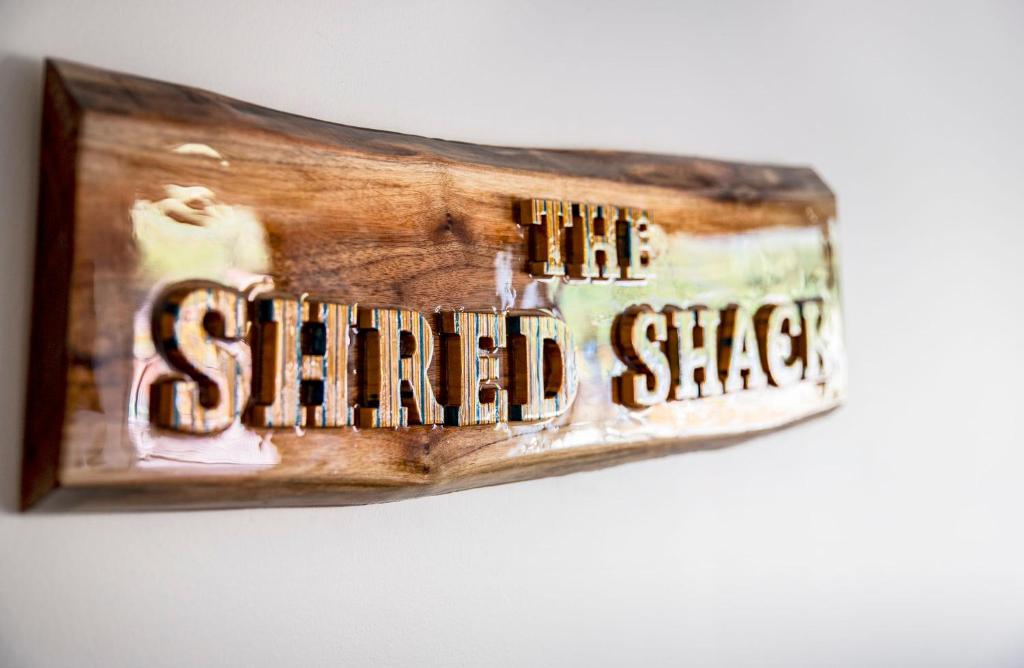 Certifikát, hodnocení, plakát nebo jiný dokument vystavený v ubytování The Shred Shack - Stylish Revelstoke Condo