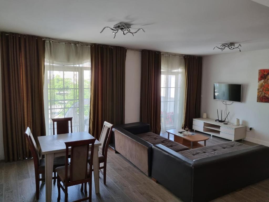 Magic Apartments 1, Ub (updated prices 2024)