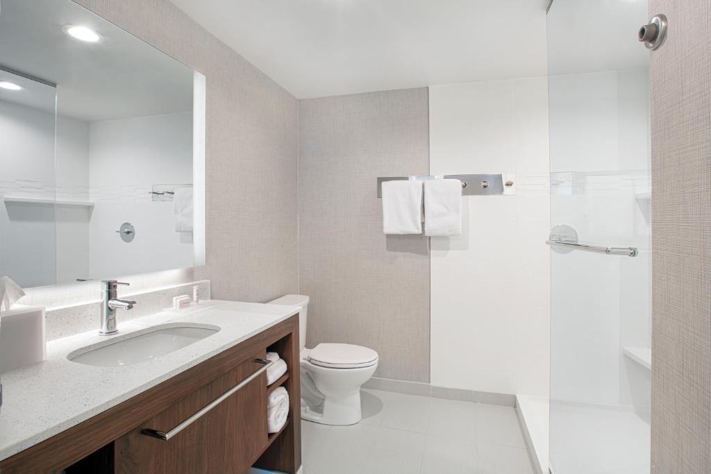 Residence Inn by Marriott Norwalk - Studio, 1 Koning