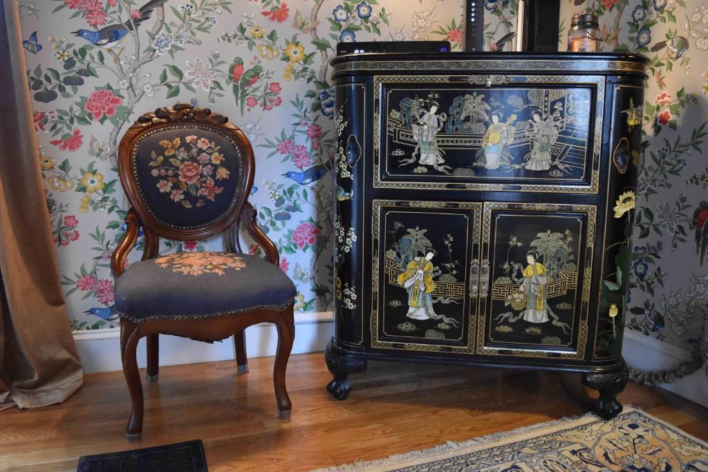 Silsbee's by Daniels House - Familiesuite