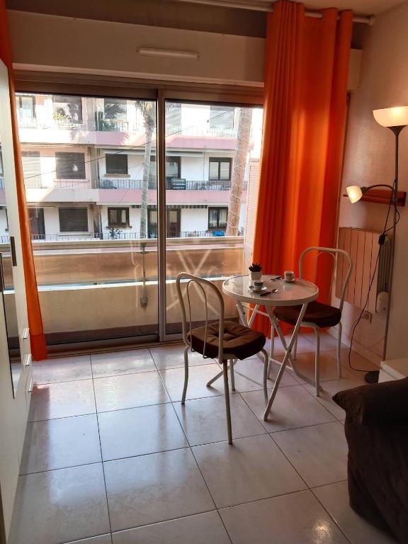 Studio proximité plage - 4CALYPII70 Flat for 4 pax close by the sea