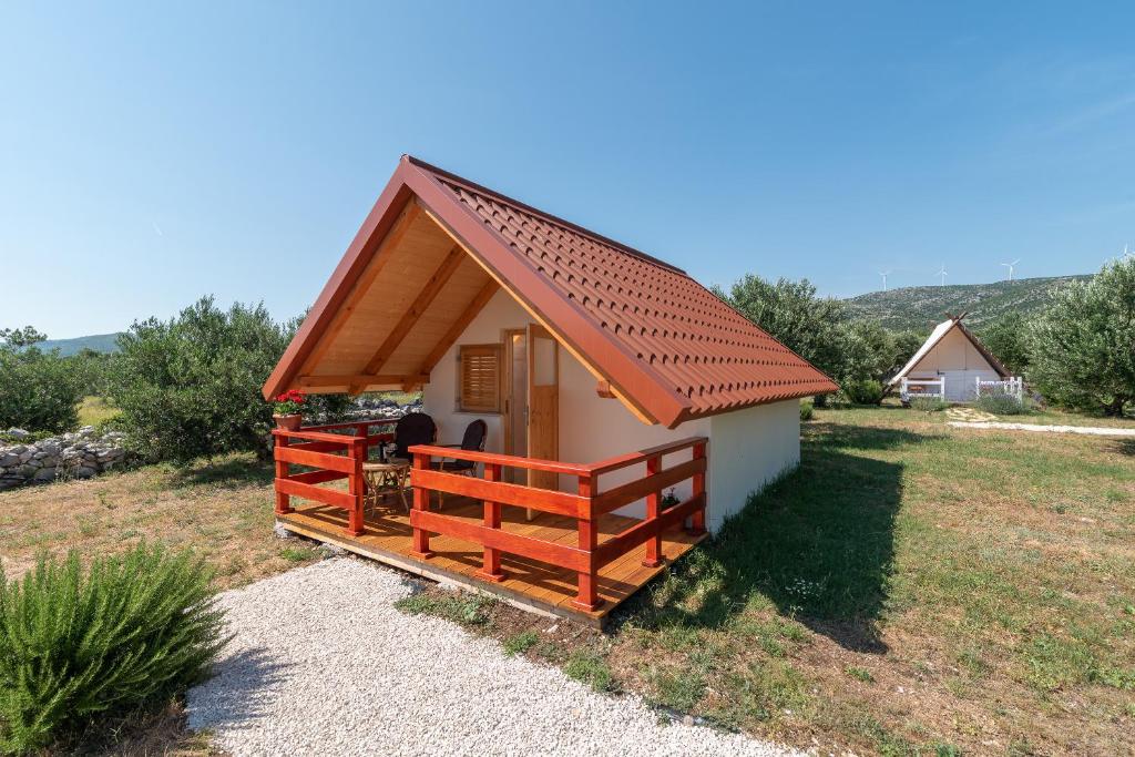 Příroda nedaleko luxury tent