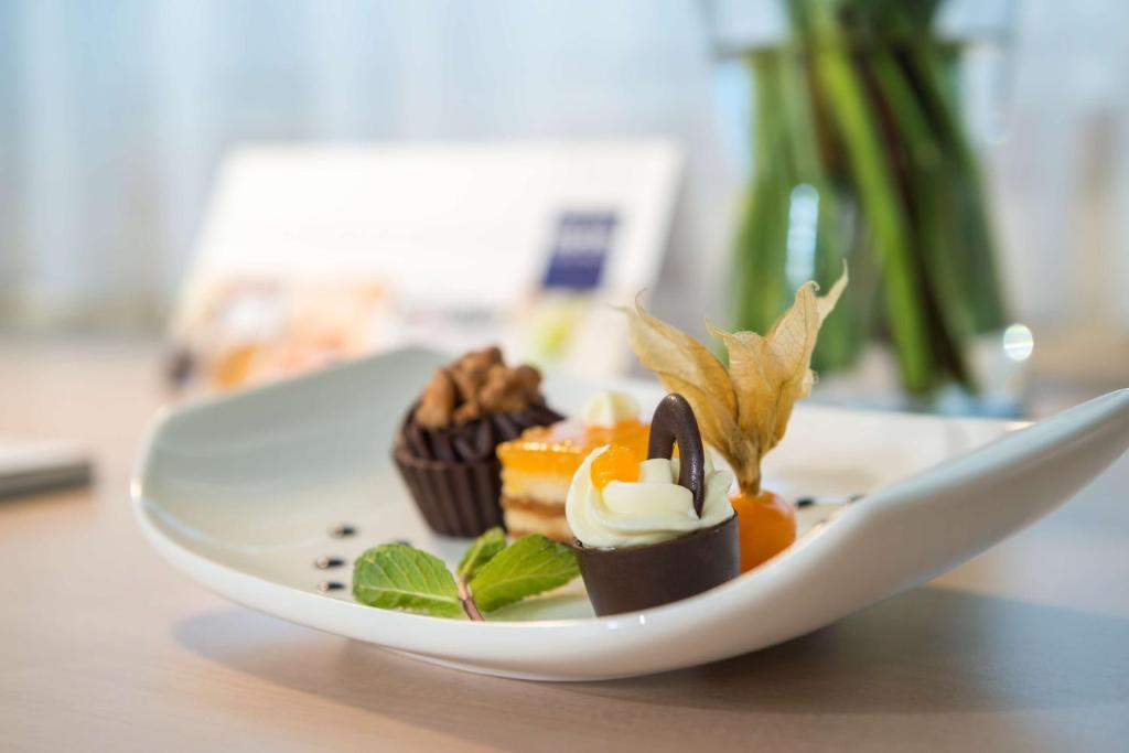 Essential by Dorint Berlin-Adlershof - Resim 18