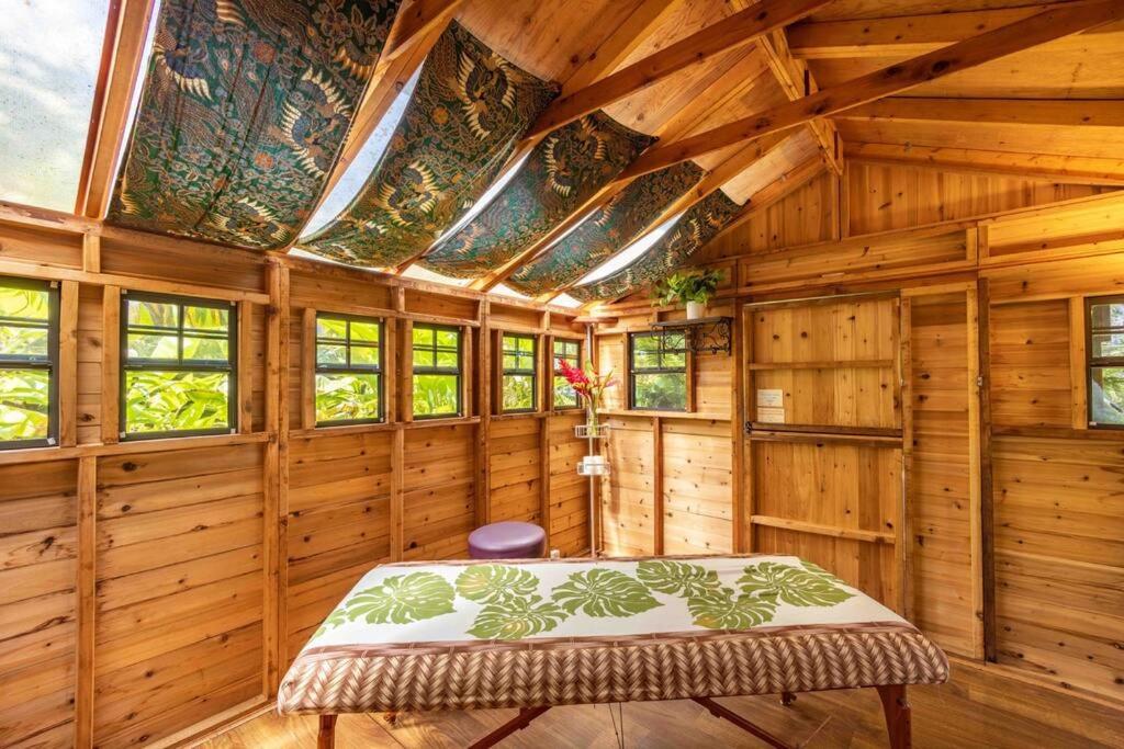 Fotografie z fotogalerie ubytování Cliff House with Ocean Views in Haiku, Maui jungle v destinaci Huelo