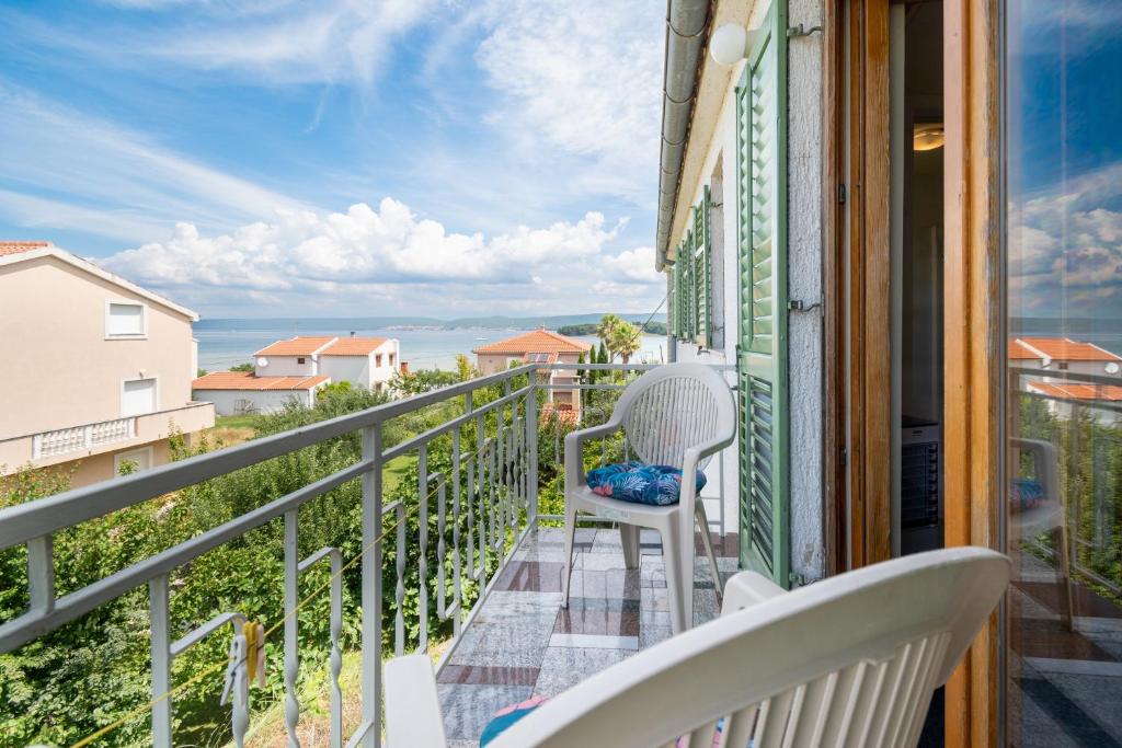 Balkón nebo terasa v ubytování Apartments and rooms by the sea Mrljane, Pasman - 327