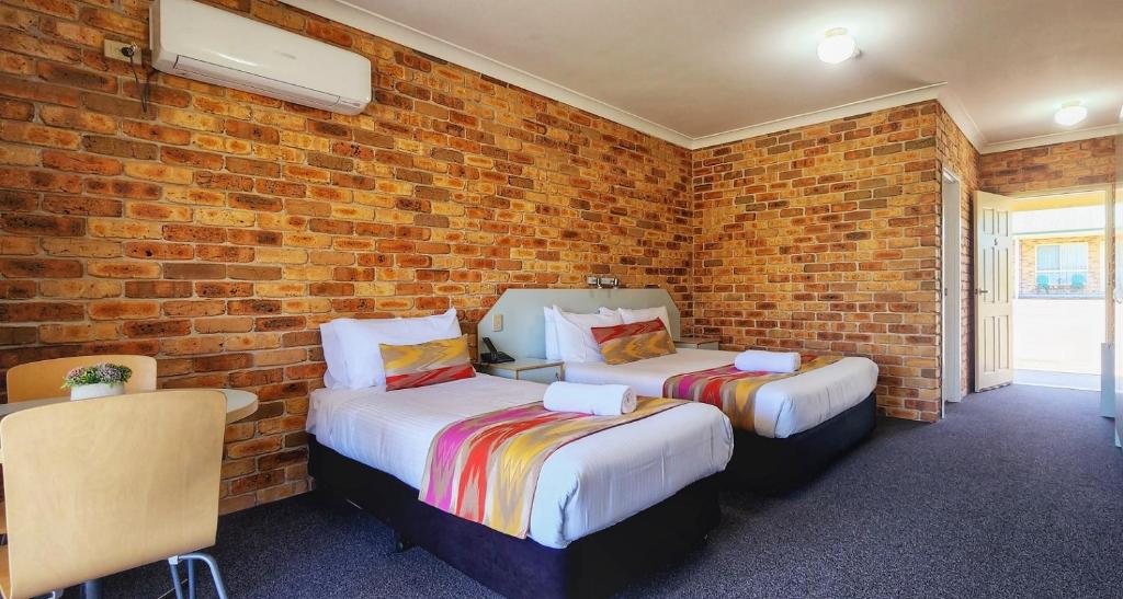Golf Club Motor Inn Wingham - Deluxe - Triple/Quad Room (No Pets Allowed)