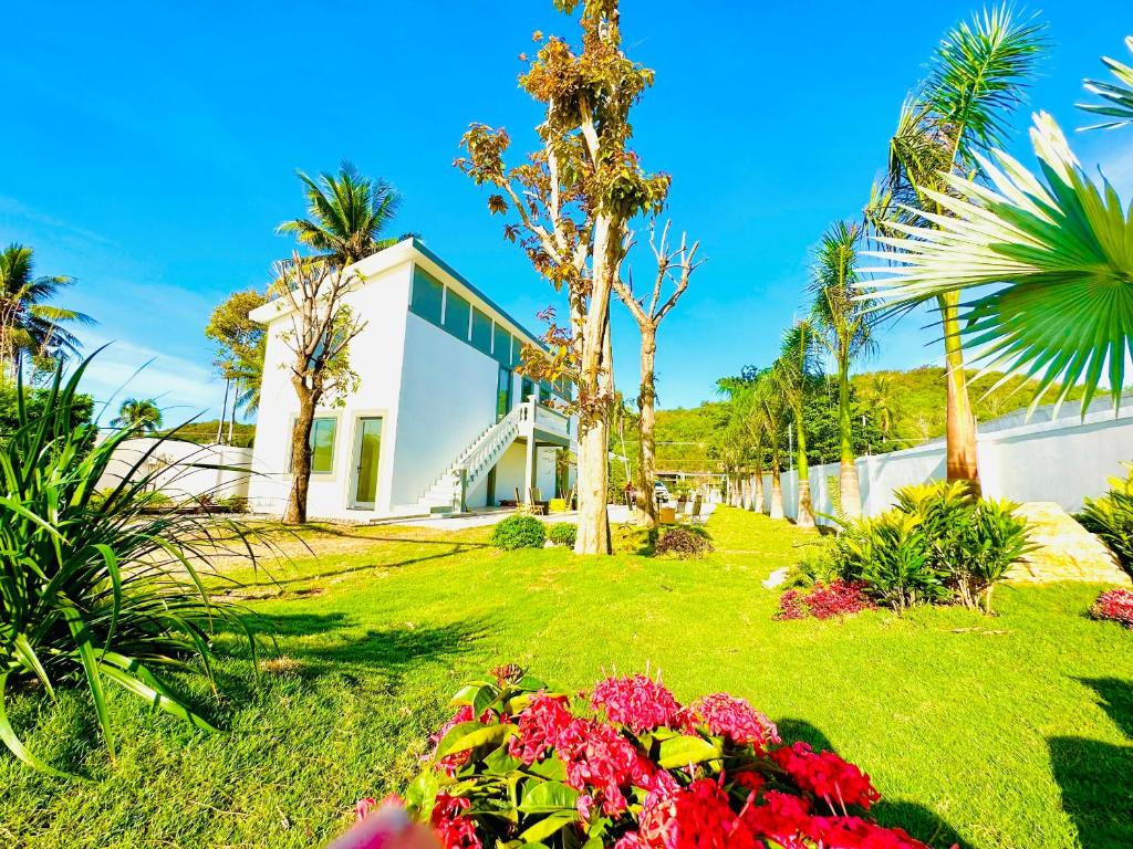 Κήπος έξω από το 24 Gold Homestay