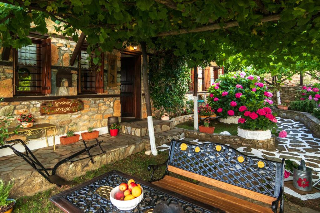 Zahrada ubytování Guesthouse Oneiro