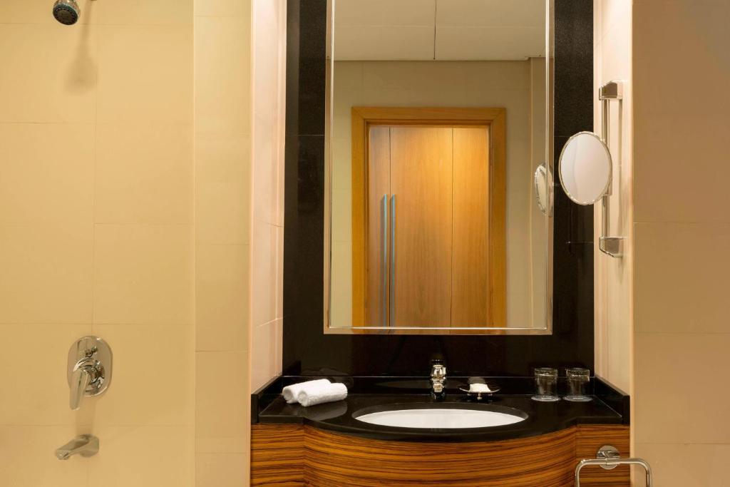 Koupelna v ubytování Four Points by Sheraton Bur Dubai