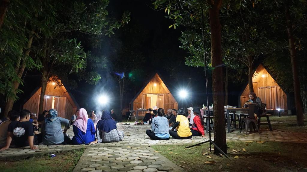 Hosté ubytování "D'BAMBOO KAMP" Desa Wisata Ekang