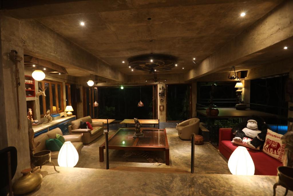 Posezení v ubytování Aayu Hanthana Boutique Hotel