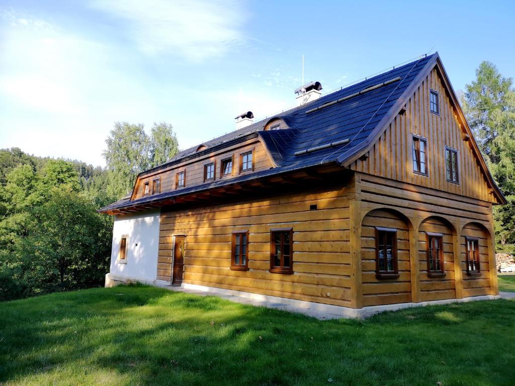 Budova, kde se prázdninový dům nachází