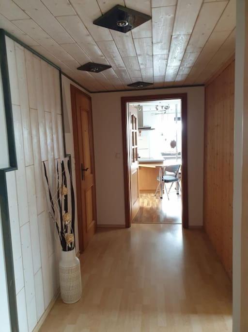 Fotografie z fotogalerie ubytování Moderne DG-Wohnung in Mainleus v destinaci Mainleus