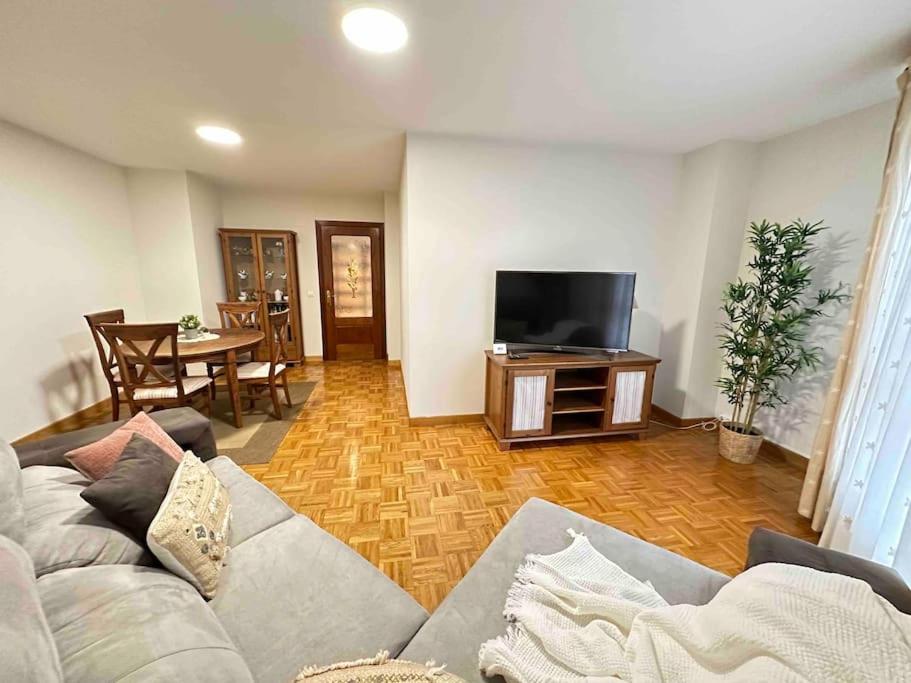 Apartamento Oviedo Fuente Pelayo, Oviedo (updated prices 2024)