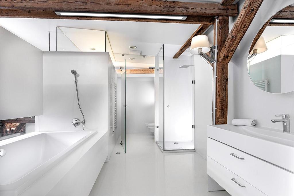 Kúpeľňa v ubytovaní Apartamenty Pomarańczarnia