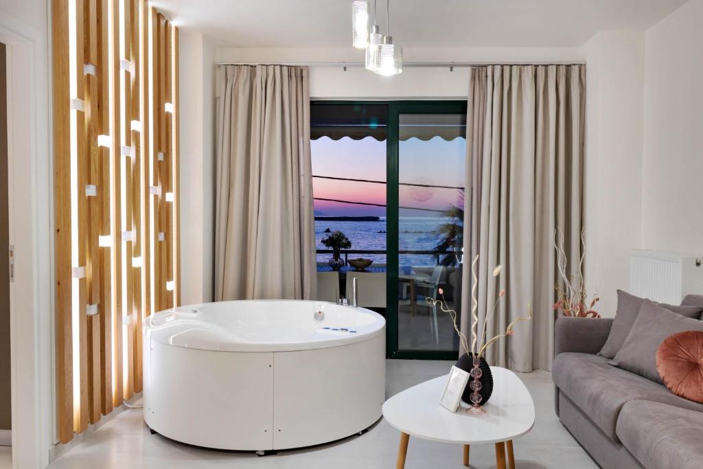 Elia Beach Deluxe Apartment
