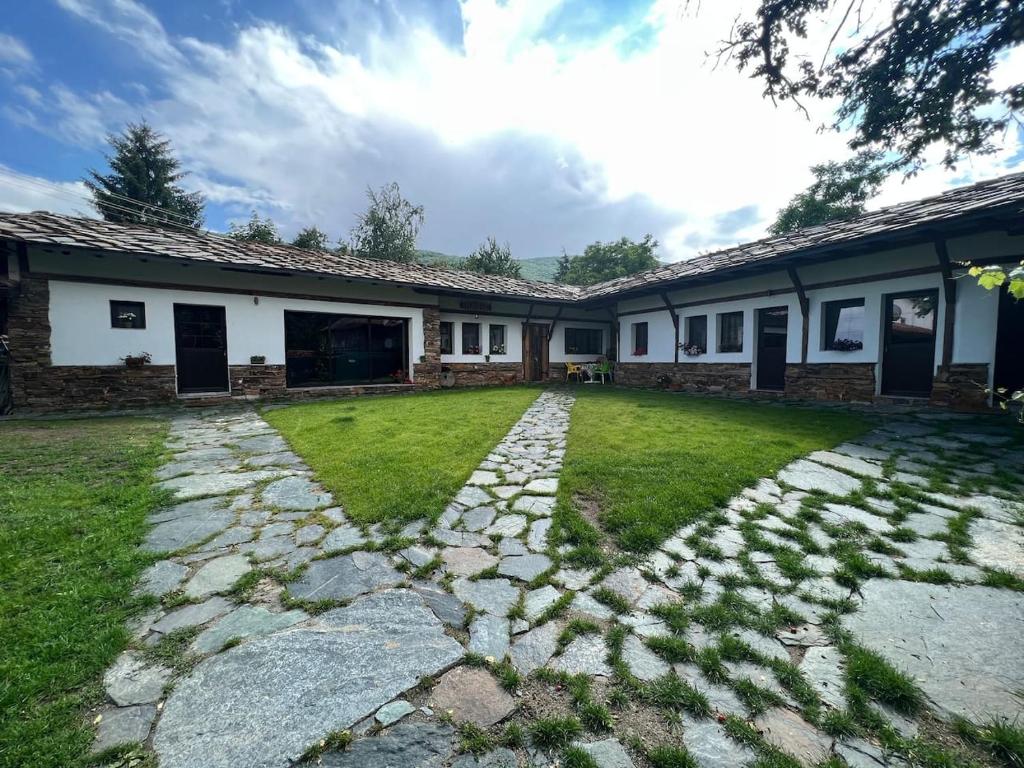 Къща Иваница / Ivanica house