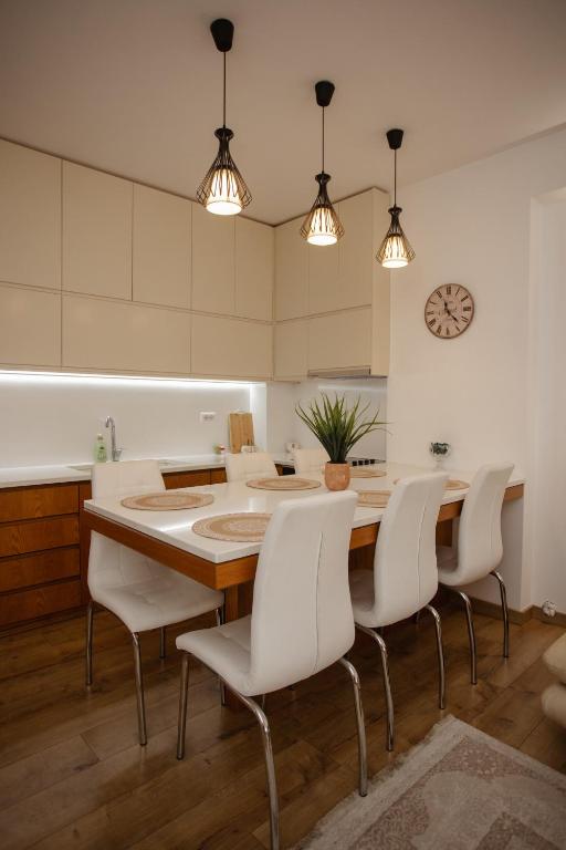 446 Luxury Apartament Center