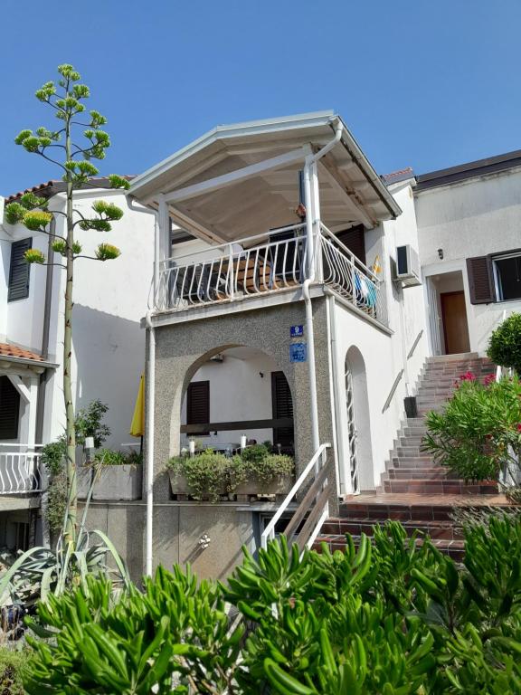 Budova, v ktorej sa apartmán nachádza
