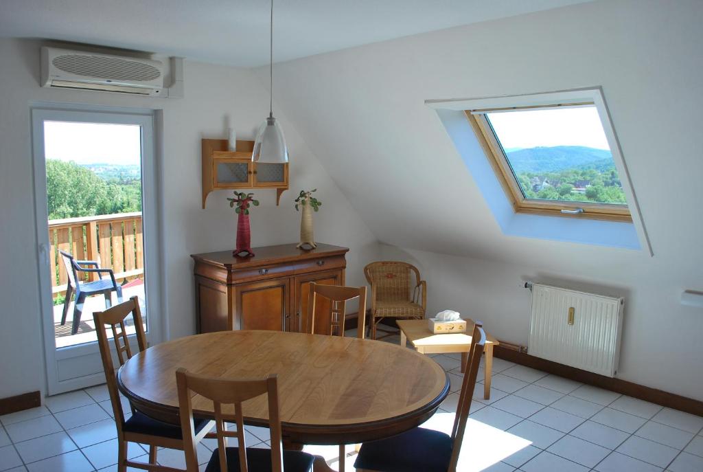 Chambres d'hôtes Les vignes - Apartment With Terrace