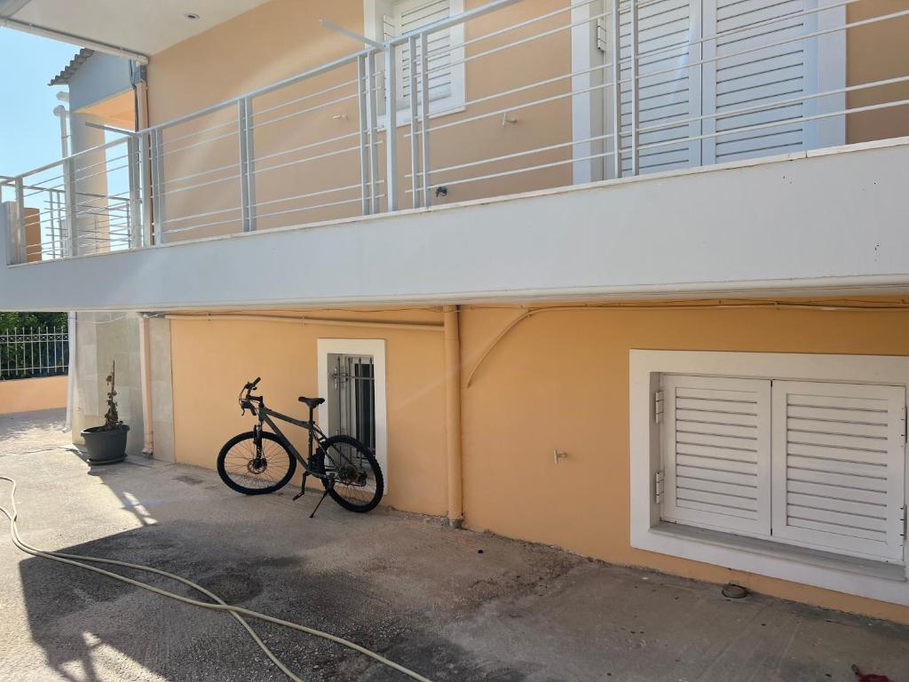 Kerékpározás Apartment Mitrou környékén