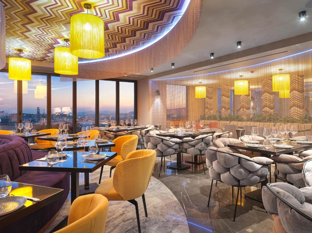 NYX Esperia Palace Hotel Athens by Leonardo Hotels - Resim 11