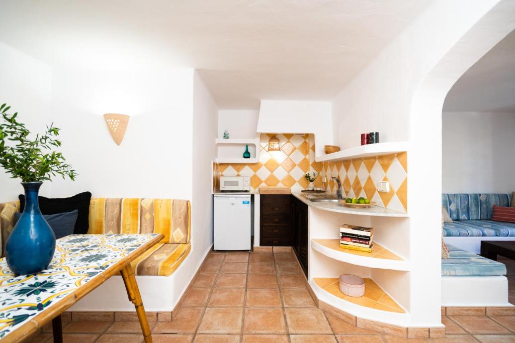 Oasis Living Can Nirvana - Best Sea Sunsets, Cala Tarida ...