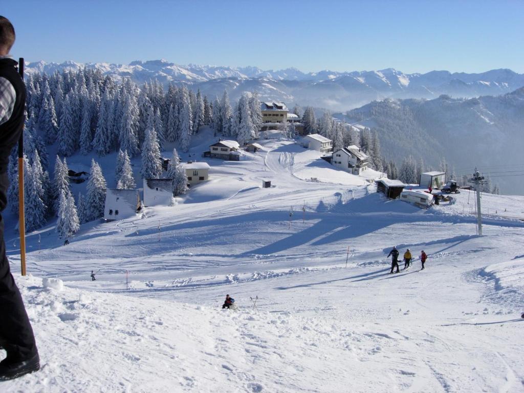 Berggasthaus Zanuz v zimě