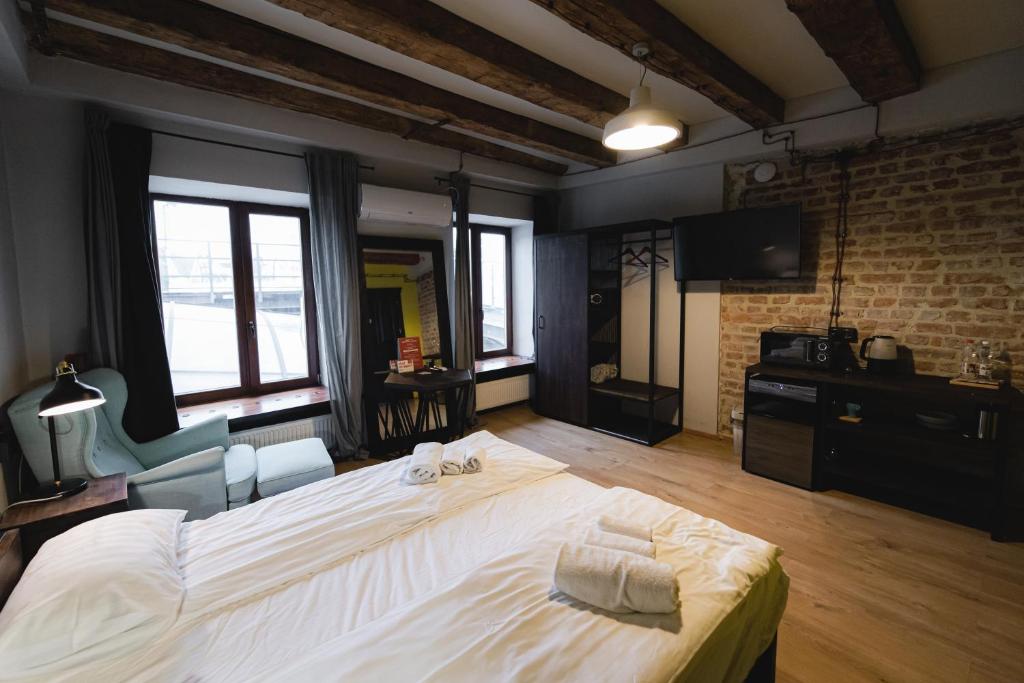 Apartments JustLvivIt at the Rynok Square - Funky Apartments 14/6 (in The Restaurant)