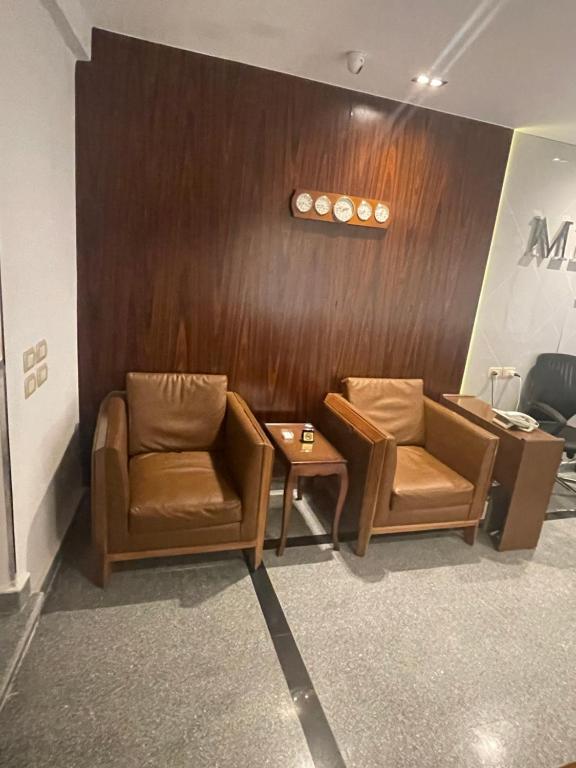 Posezení v ubytování Miramar Evergreen Hotel