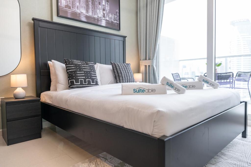 Cozy 1-Bed Apartment 15 mins walking to Dubai Mall