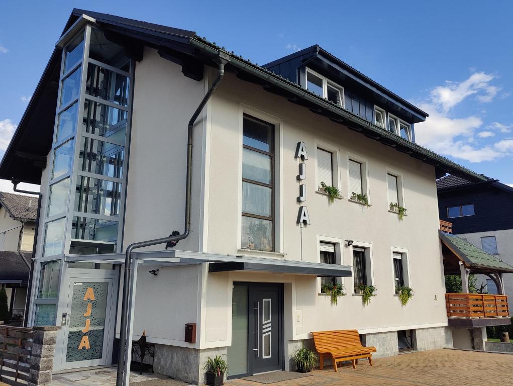 Budova, kde se apartmán nachází