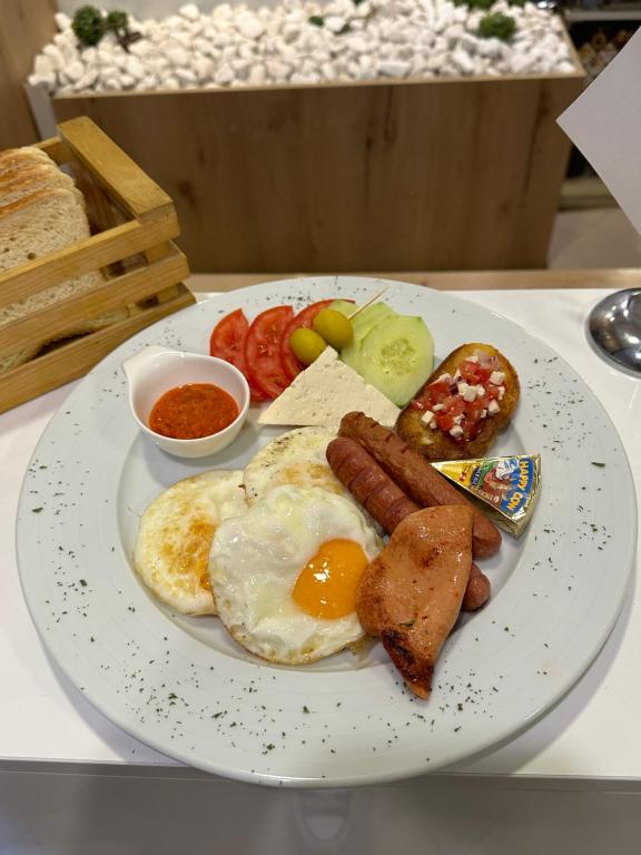 Jídlo v hotelu nebo okolí