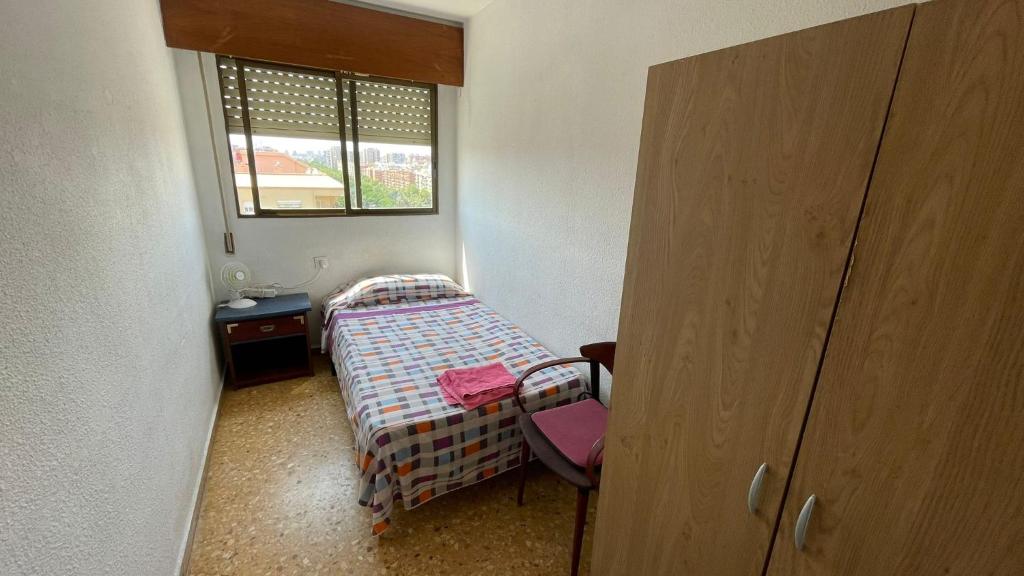 flat Holiday friend group or family near beach center blasco ...
