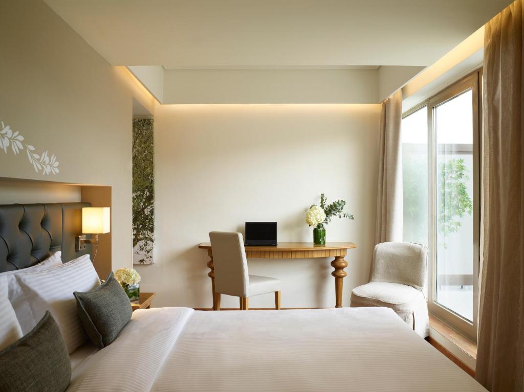 
Deluxe Room City View 
