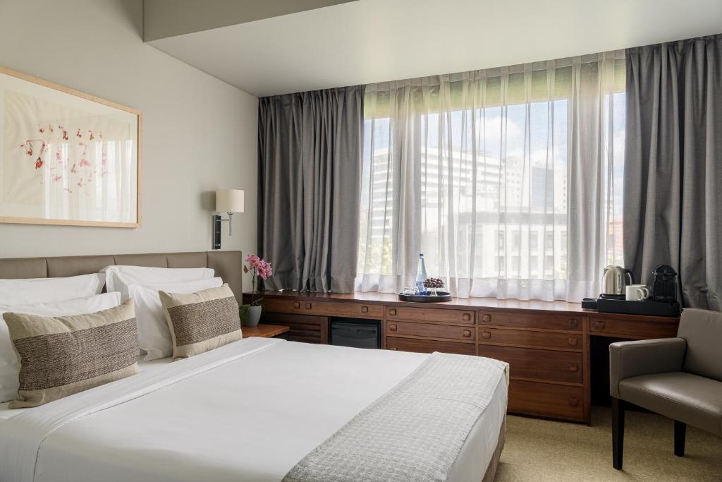 
Family Room (2 Adults + 2 Children up to 12 years old)
