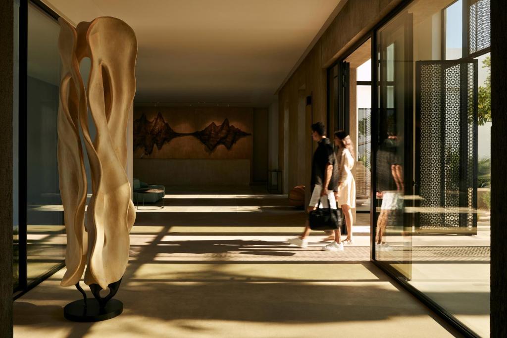 Hosté ubytování Minos Beach Art Hotel, a Member of Design Hotels