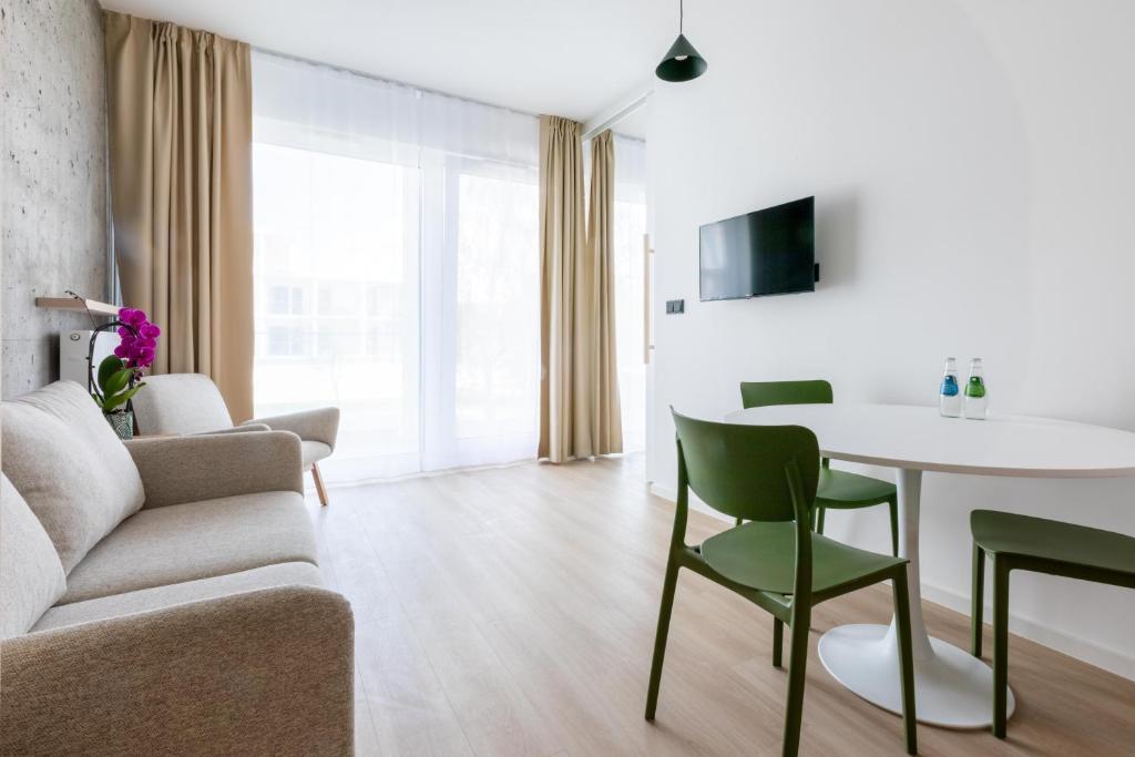 Hotel ARCHE Fabryka Samolotów w Mielnie - 2