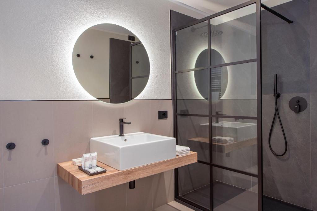 MEM Lodge and Suite - 16