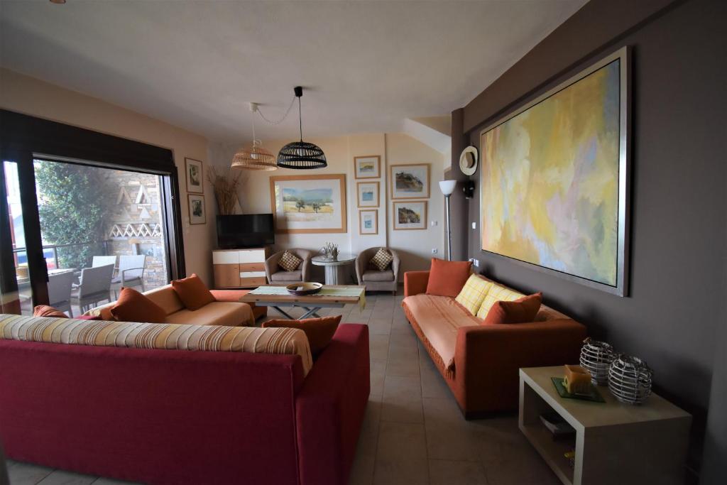 Posezení v ubytování Modern seaside maisonette 130 m2 Oikia Litsas Paliouria Larissas