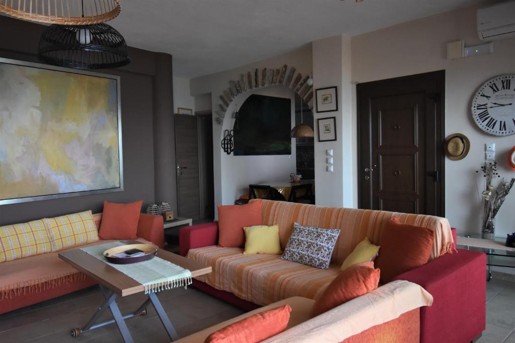 Posezení v ubytování Modern seaside maisonette 130 m2 Oikia Litsas Paliouria Larissas