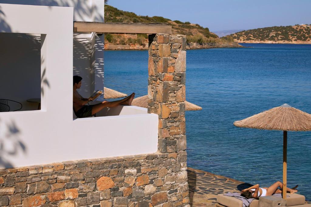 Minos Beach Art Hotel, a Member of Design Hotels - 17