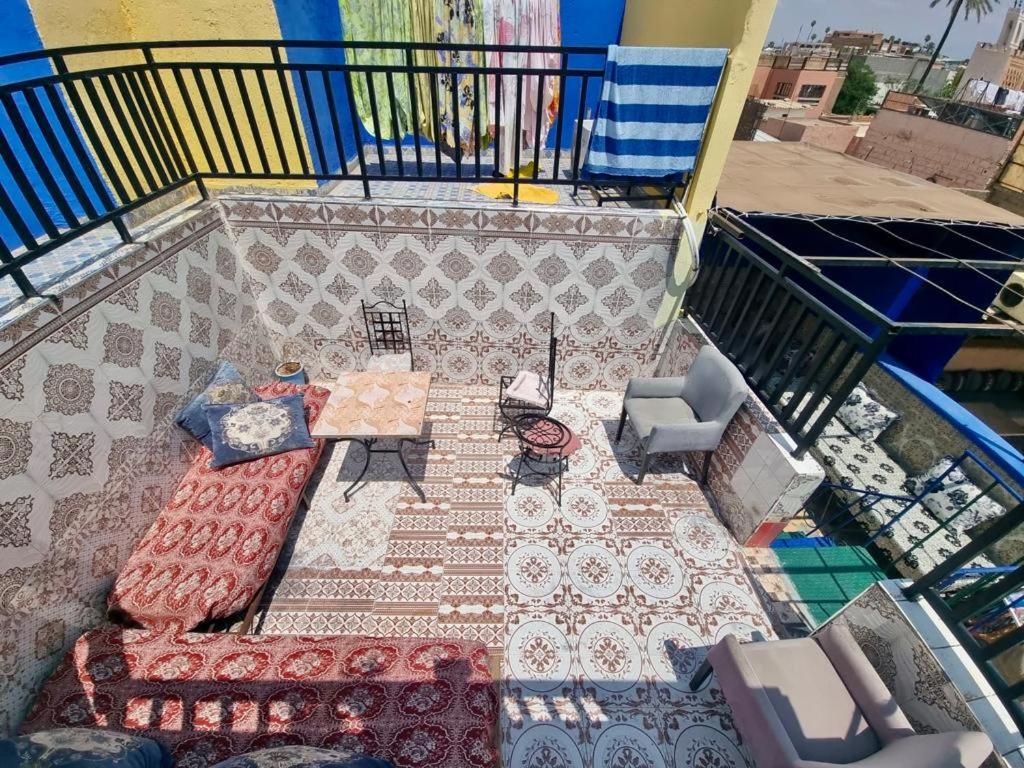 Balkón nebo terasa v ubytování Hostel Marrakech Rouge